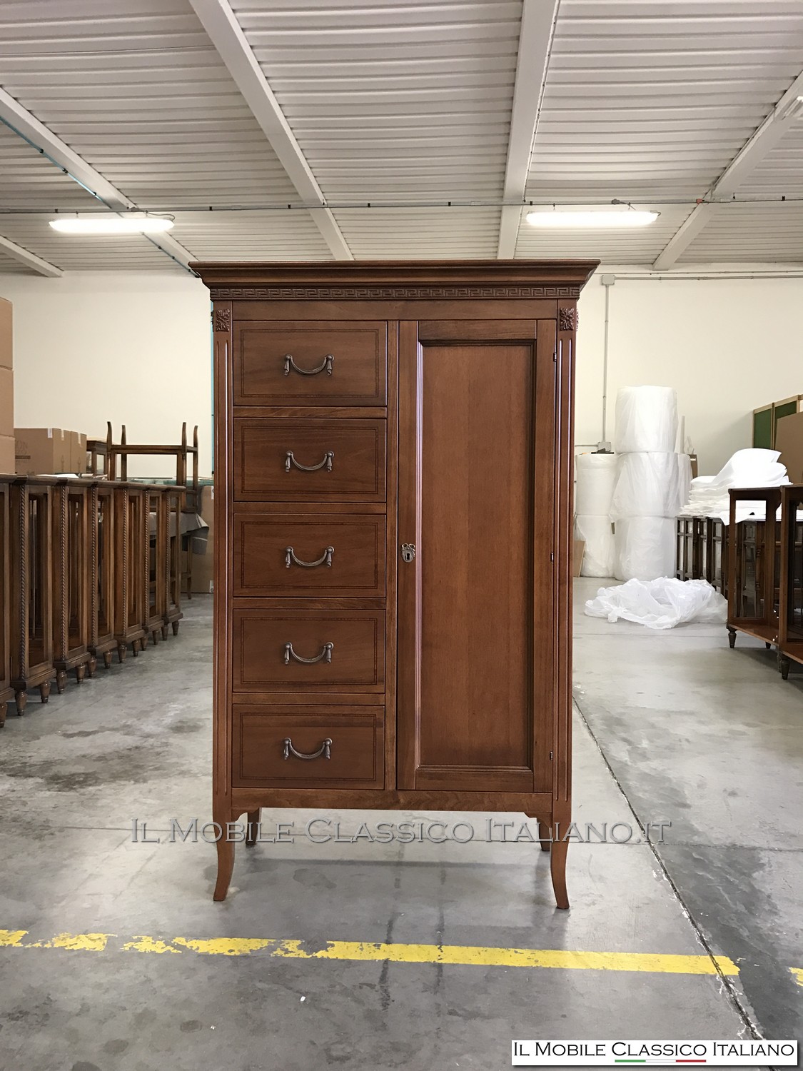 Dispensa classica arte povera personalizzata